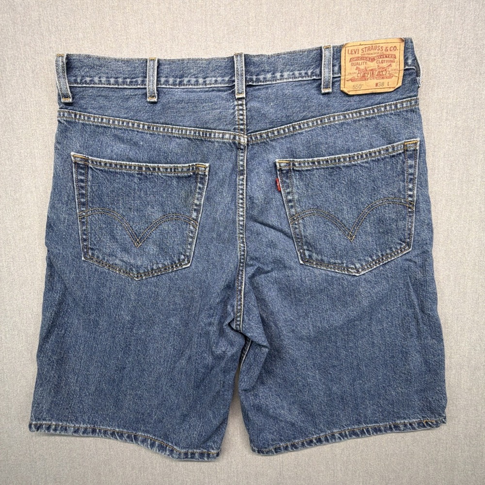 Levis Shorts Mens 38 x 10 Blue Medium Wash Red Tab Relaxed Fit 550